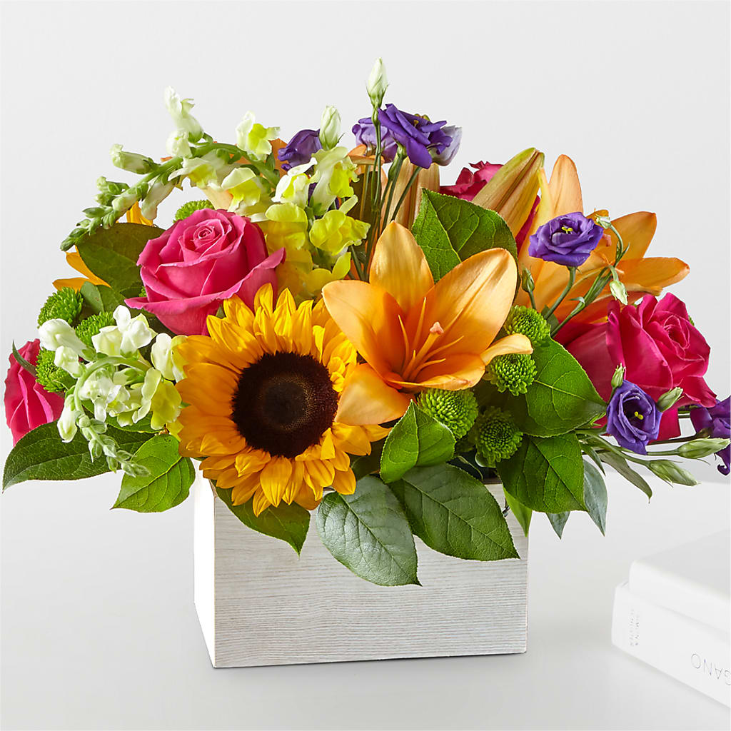 Best Day Box Bouquet – EMERY'S FLOWERS & CO, Maumee OH