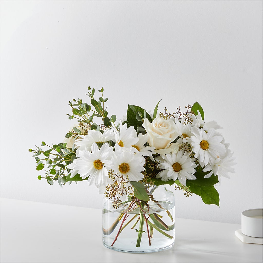 Fresh Linen Bouquet – EMERY'S FLOWERS & CO, Maumee OH