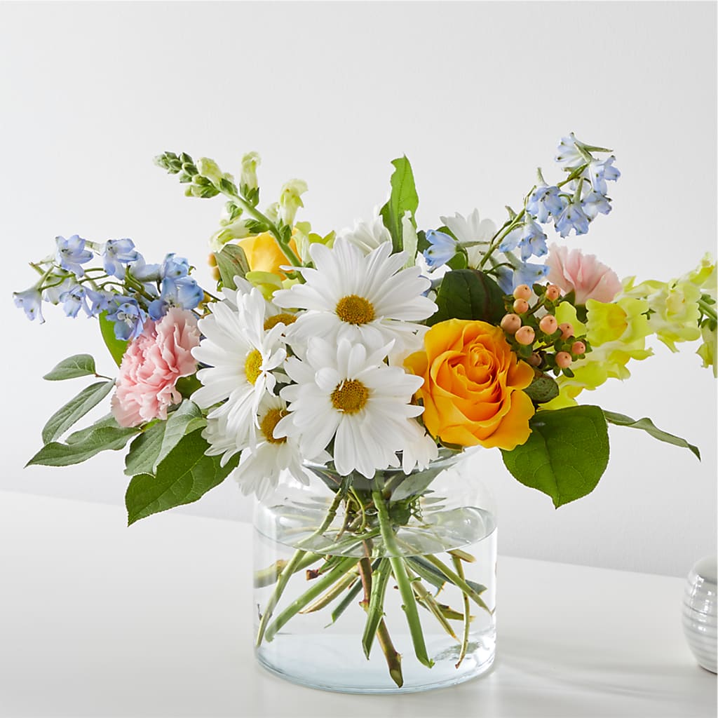 Sun Salutation Bouquet – EMERY'S FLOWERS & CO, Maumee OH