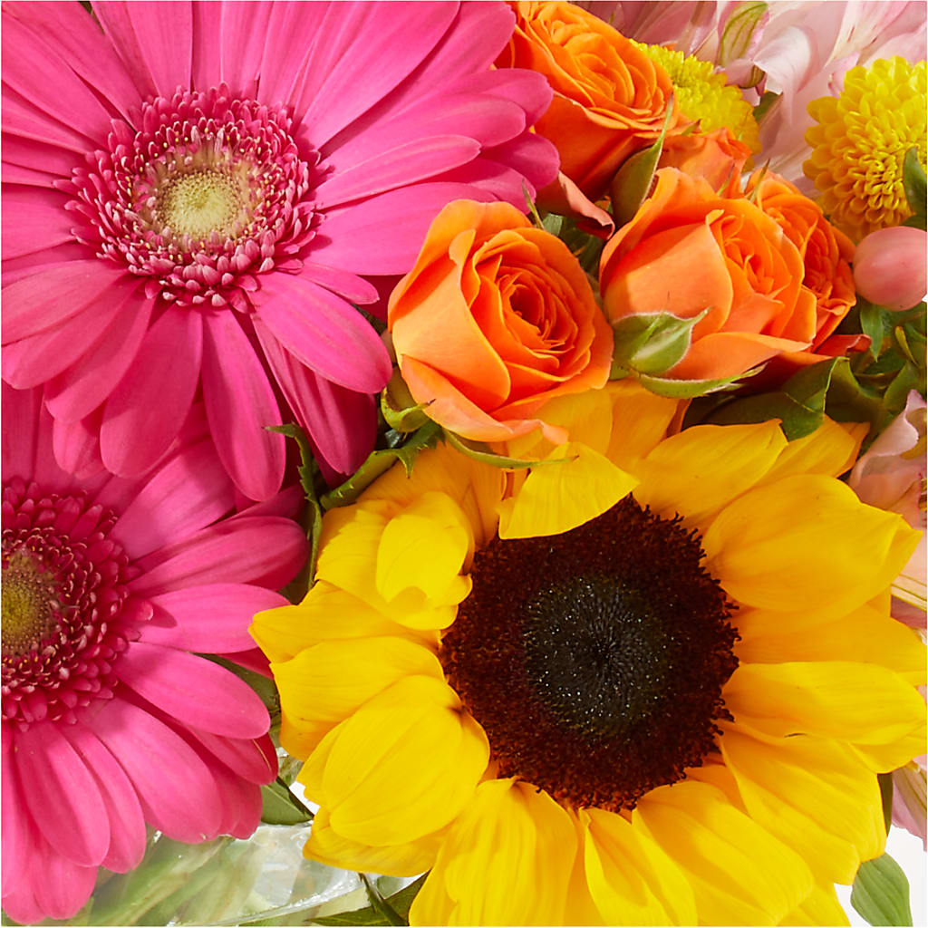 Florist Original Mixed Bouquet – EMERY'S FLOWERS & CO, Maumee OH
