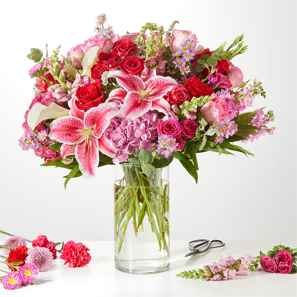 Swooning Over You - A Luxury Florist Original – EMERY'S FLOWERS & CO, Maumee OH