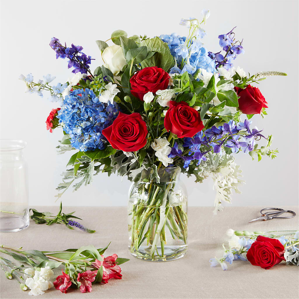 Star Spangled - A Florist Original – EMERY'S FLOWERS & CO, Maumee OH