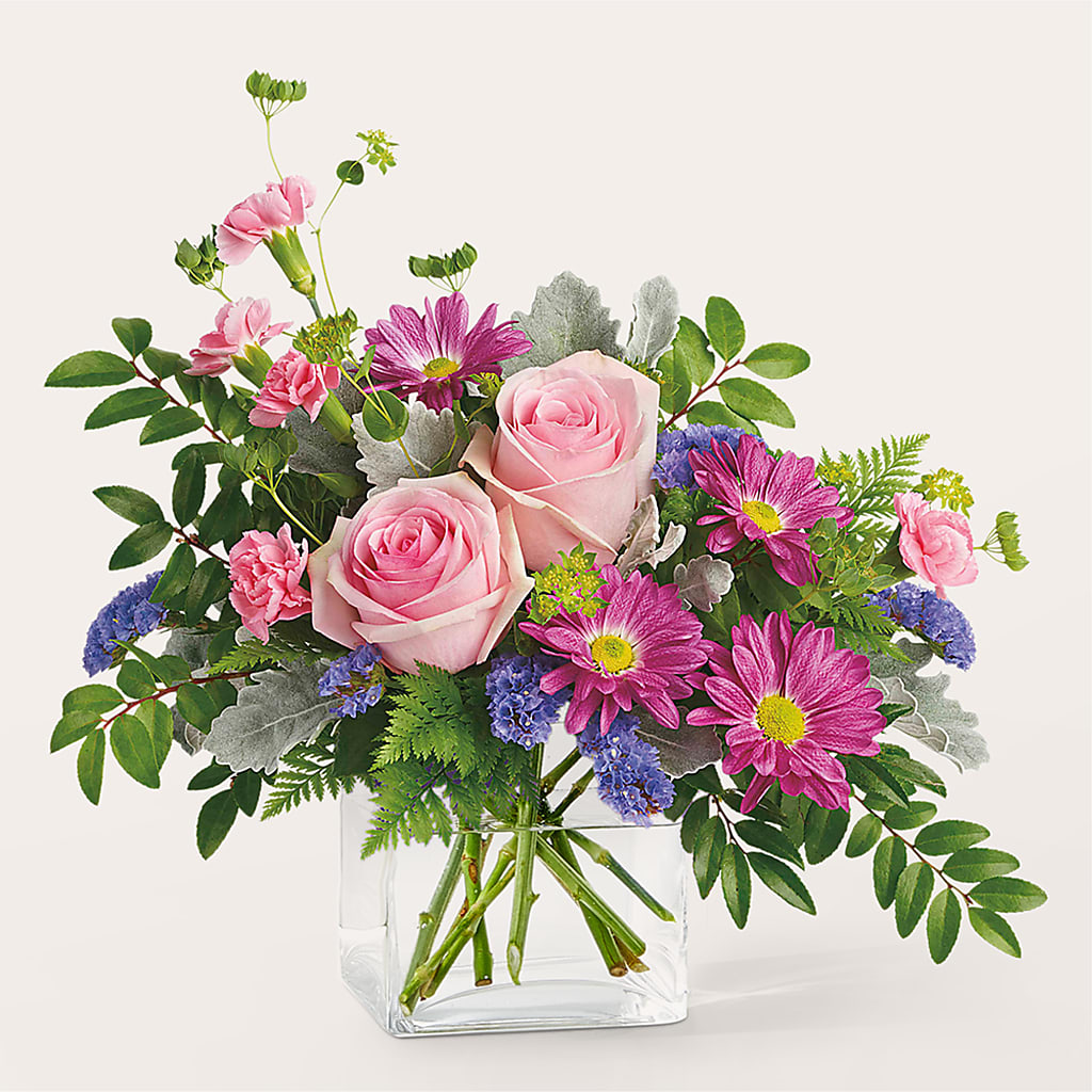 Starlet Bouquet – EMERY'S FLOWERS & CO, Maumee OH