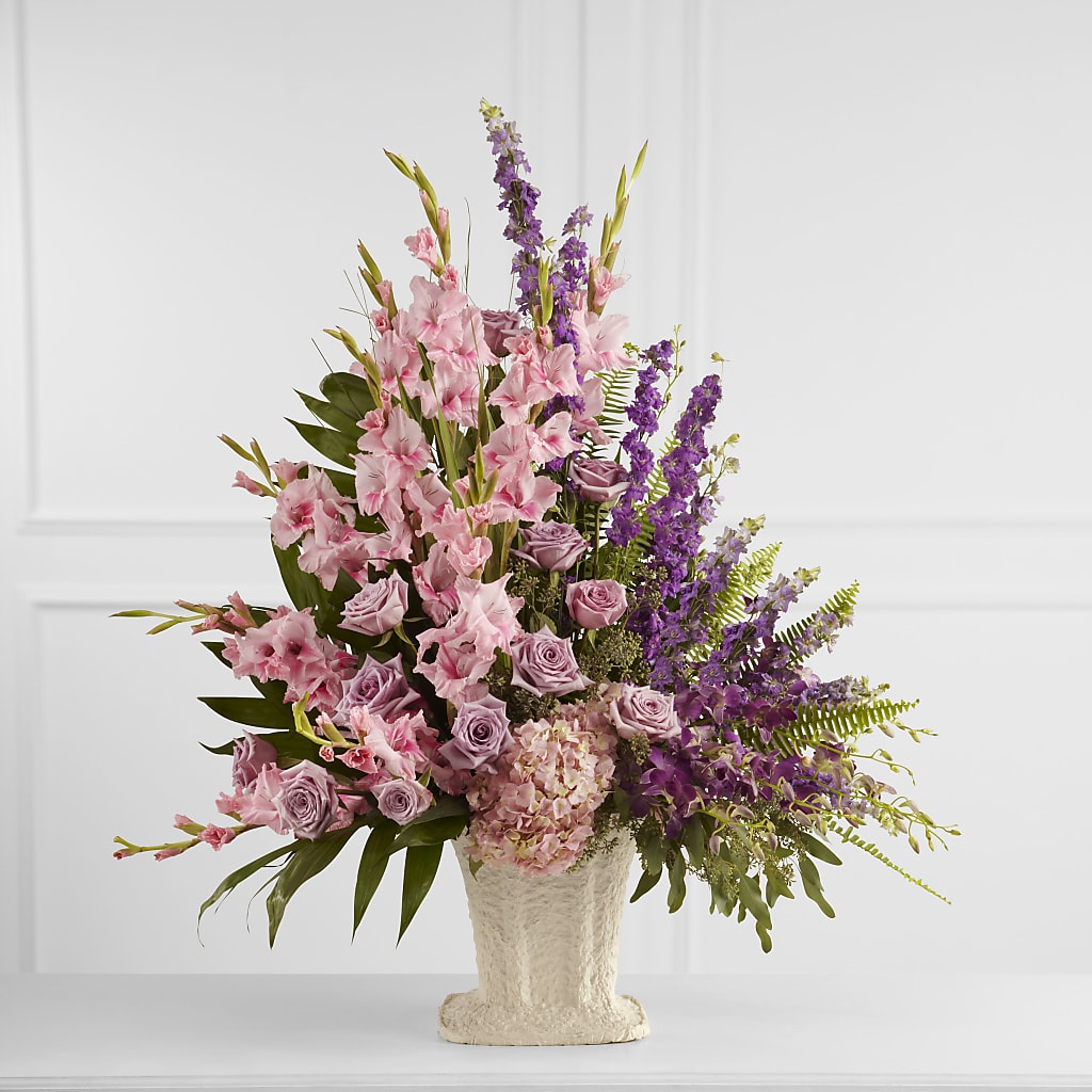 Flowing Garden Arrangement – EMERY'S FLOWERS & CO, Maumee OH