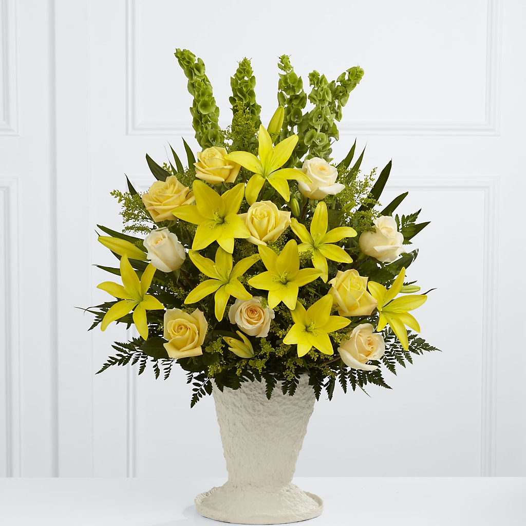 Golden Memories Arrangement – EMERY'S FLOWERS & CO, Maumee OH