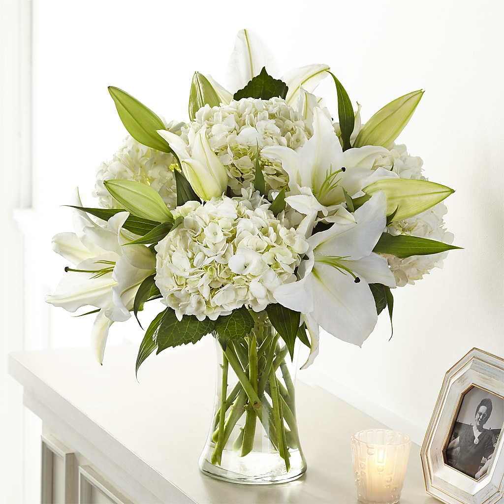 Compassionate Lily Bouquet – EMERY'S FLOWERS & CO, Maumee OH