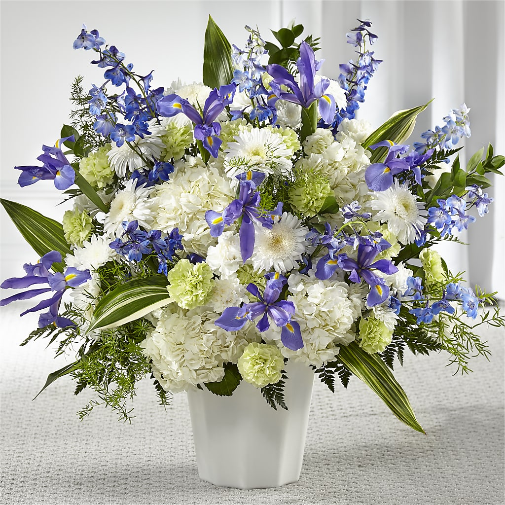 Soft Serenity Floor Basket – EMERY'S FLOWERS & CO, Maumee OH