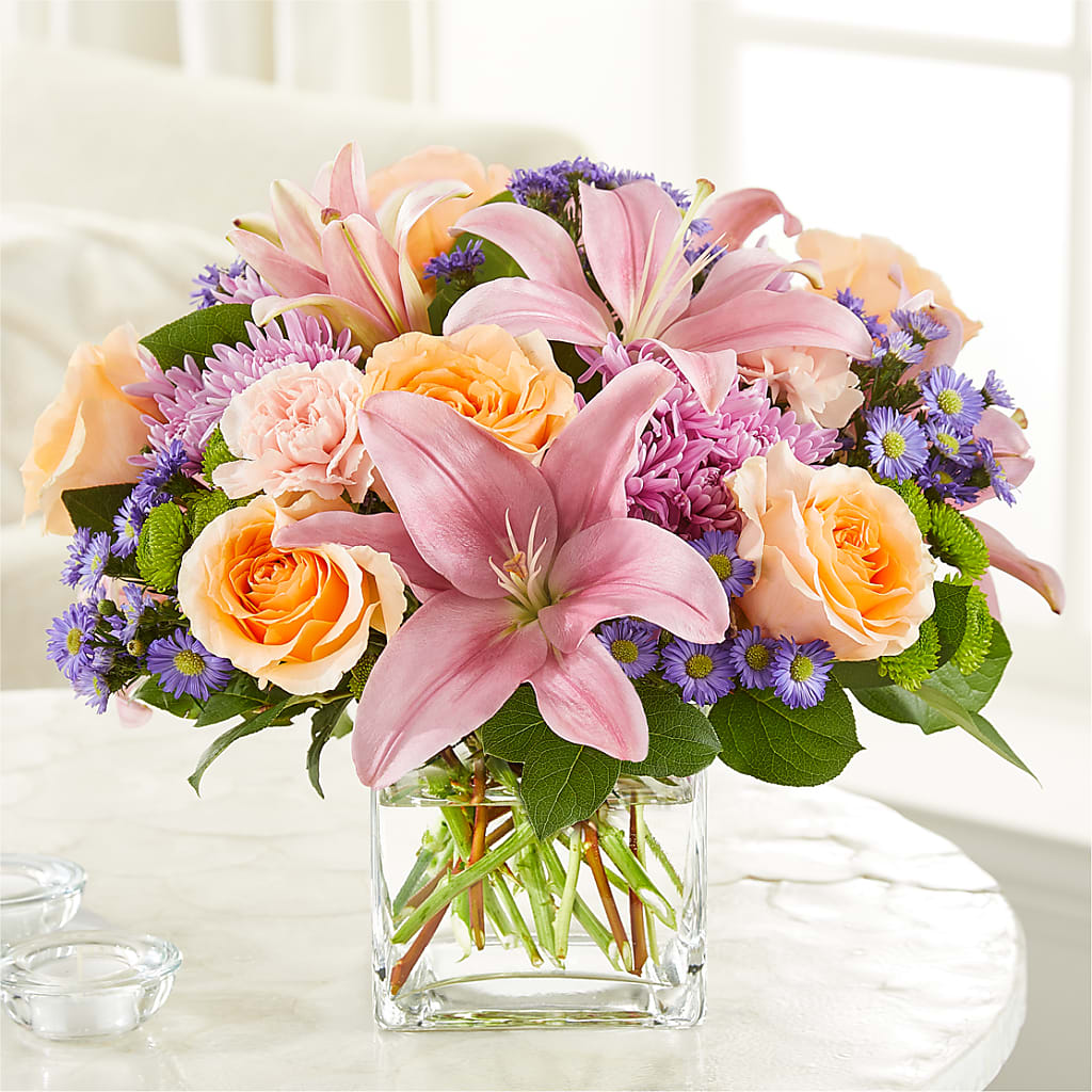 Delicate Details Bouquet – EMERY'S FLOWERS & CO, Maumee OH