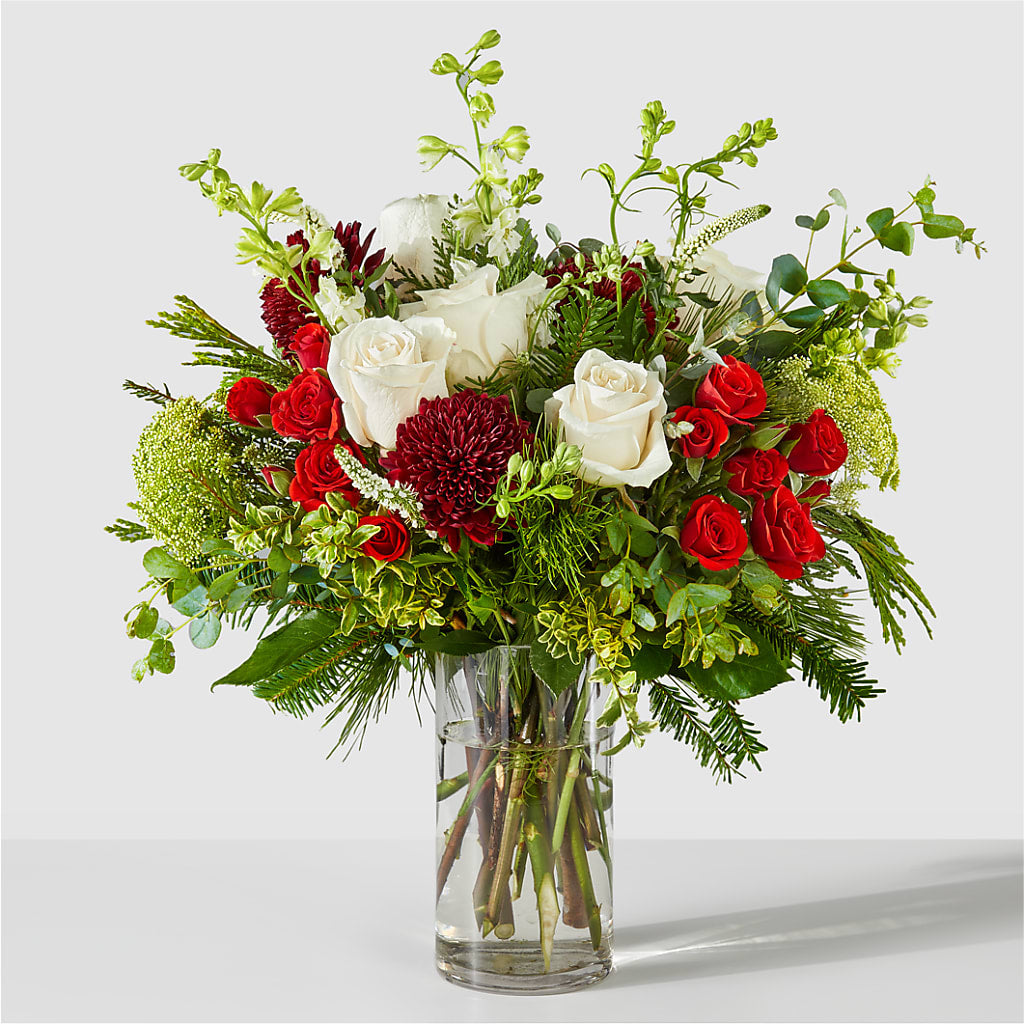 Favorite Traditions Bouquet – EMERY'S FLOWERS & CO, Maumee OH
