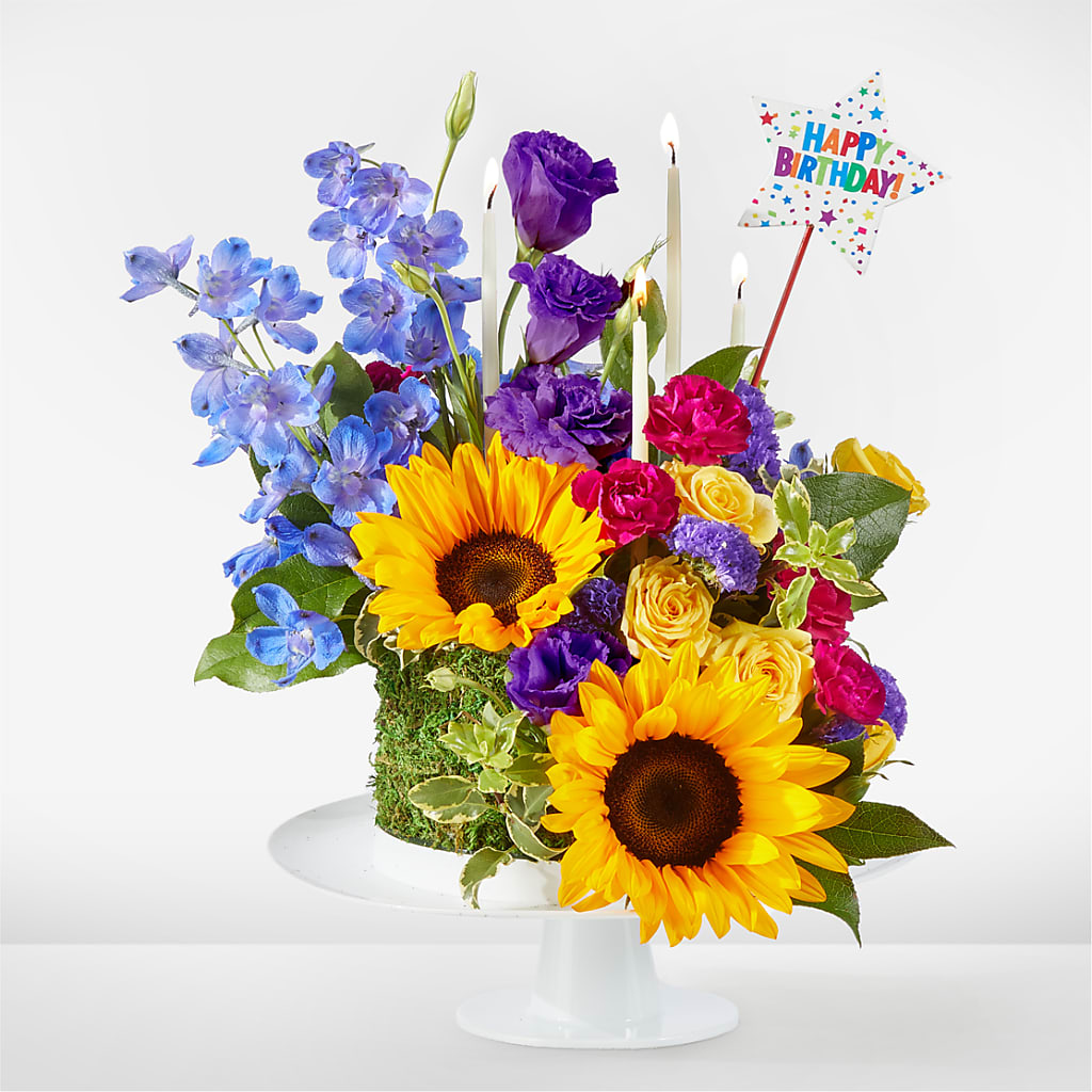 Star of the Day Floral Cake – EMERY'S FLOWERS & CO, Maumee OH