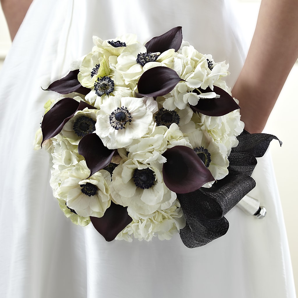 To Have and To Hold Bouquet – EMERY'S FLOWERS & CO, Maumee OH