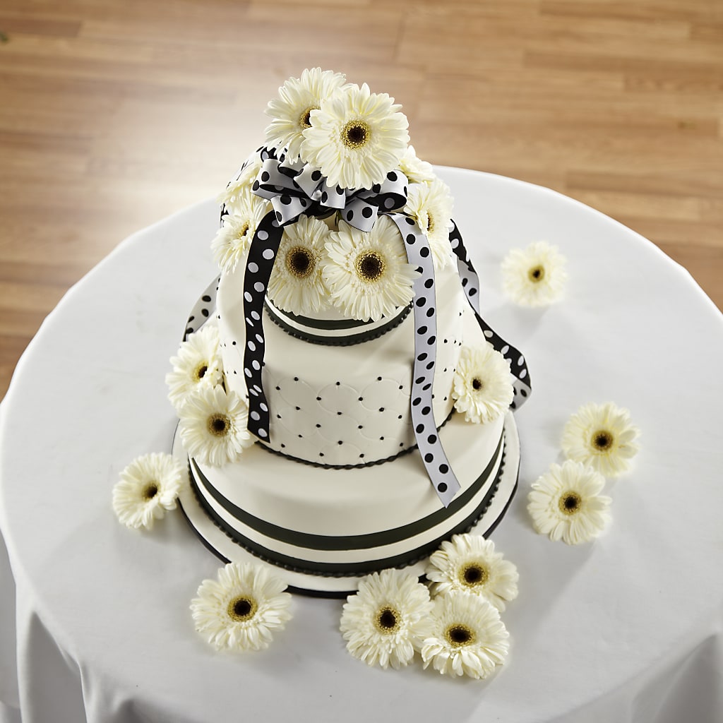 Simple Sophistication Cake Décor – EMERY'S FLOWERS & CO, Maumee OH
