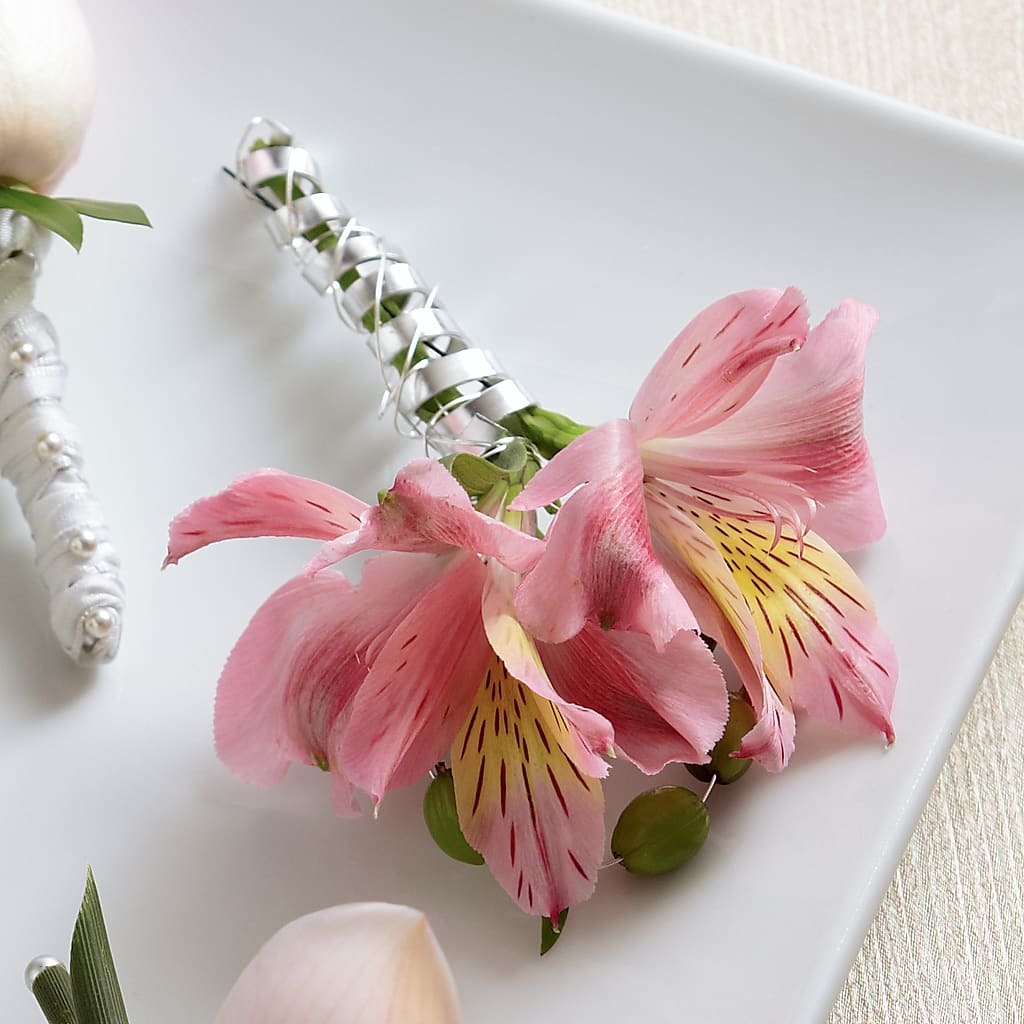 Pink Peruvian Lily Boutonniere – EMERY'S FLOWERS & CO, Maumee OH