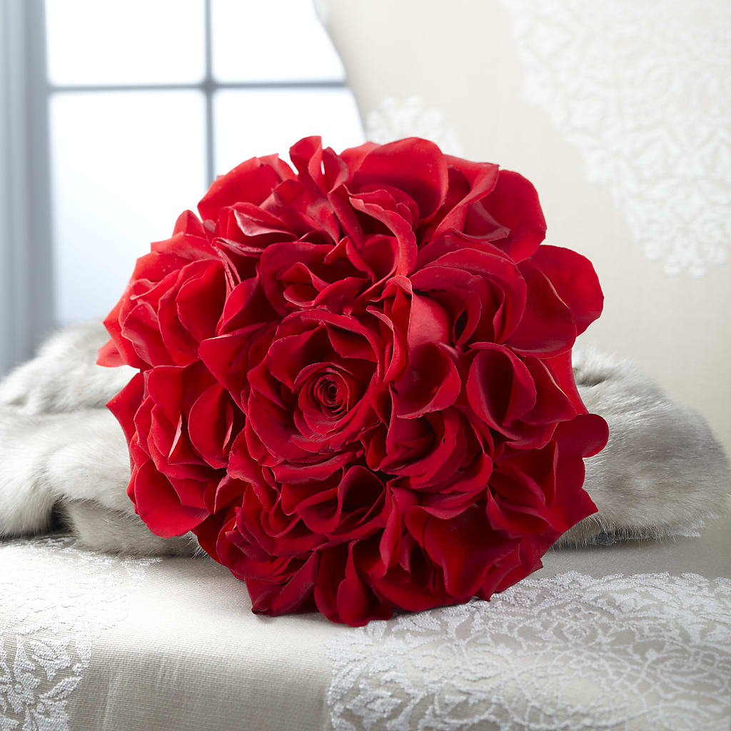Composite Rose Bouquet – EMERY'S FLOWERS & CO, Maumee OH