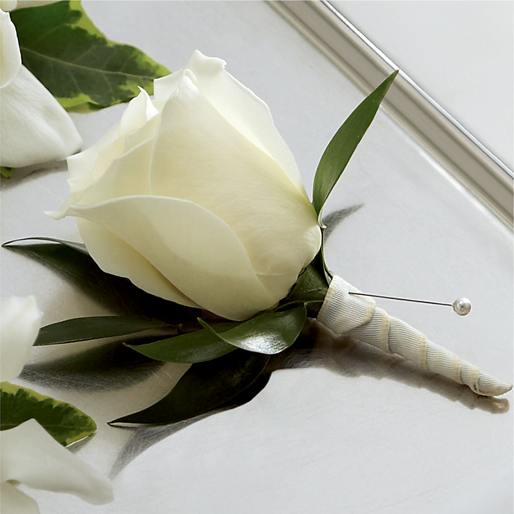 White Rose Boutonniere – EMERY'S FLOWERS & CO, Maumee OH