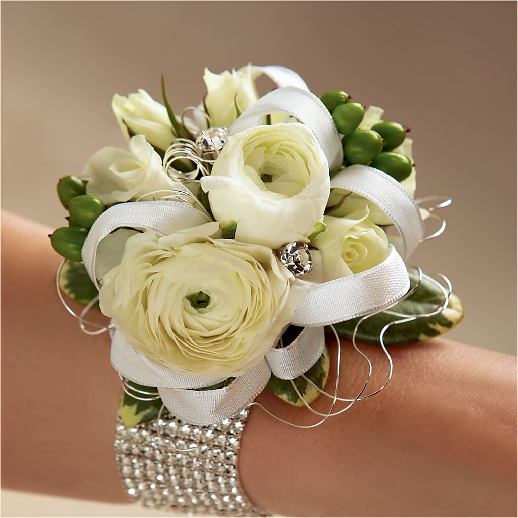 White Wedding Corsage – EMERY'S FLOWERS & CO, Maumee OH