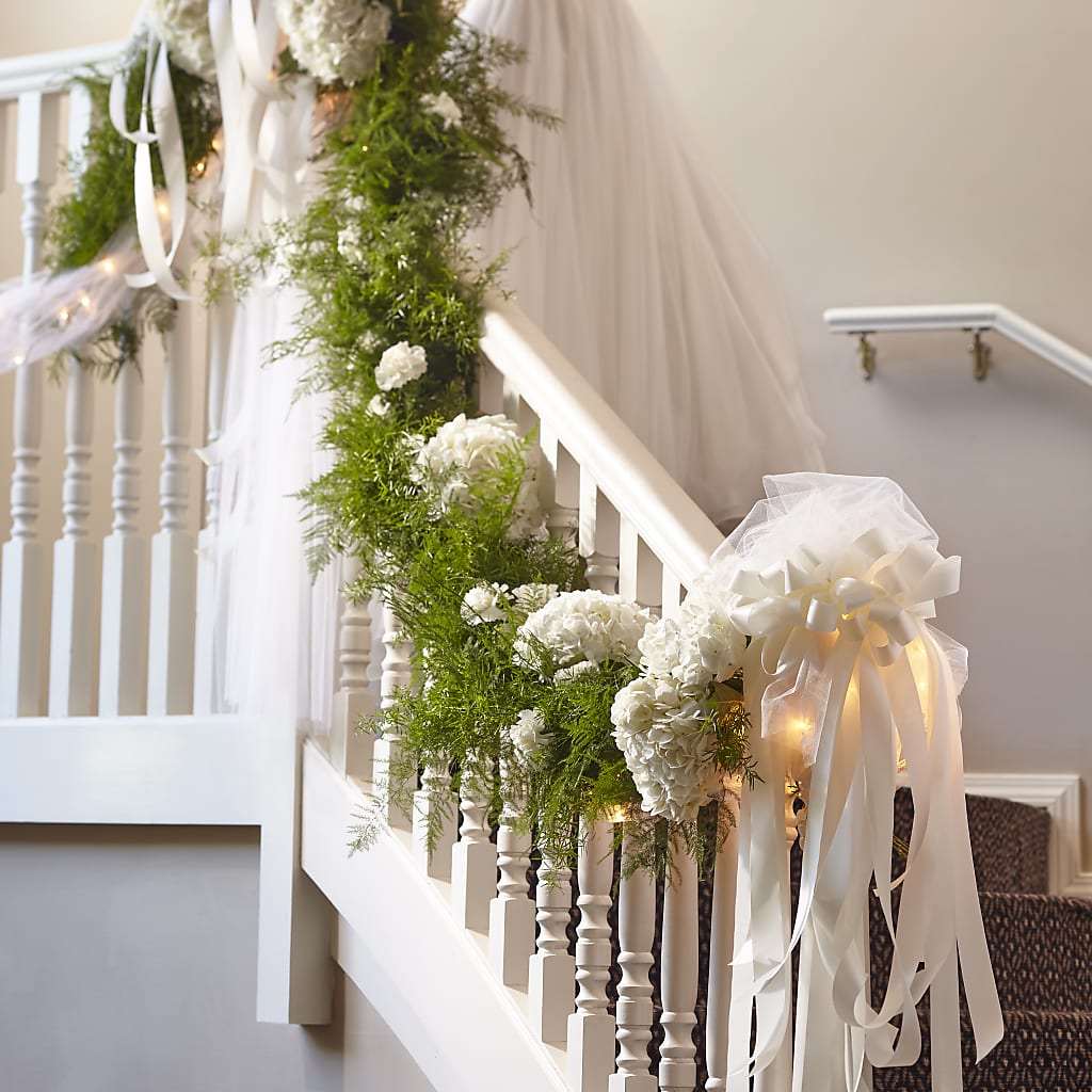 Champagne Dreams Garland – EMERY'S FLOWERS & CO, Maumee OH