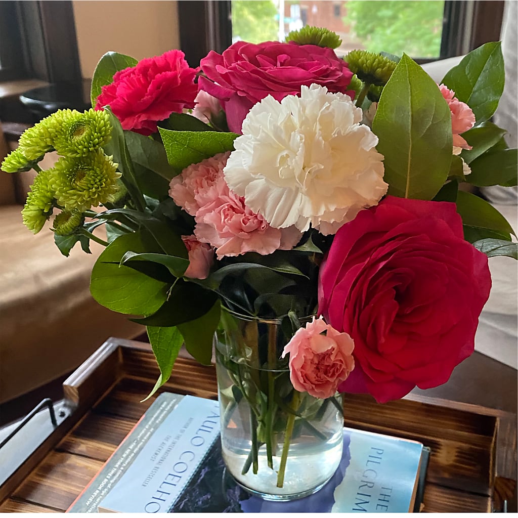 Sweet & Pretty Bouquet – EMERY'S FLOWERS & CO, Maumee OH