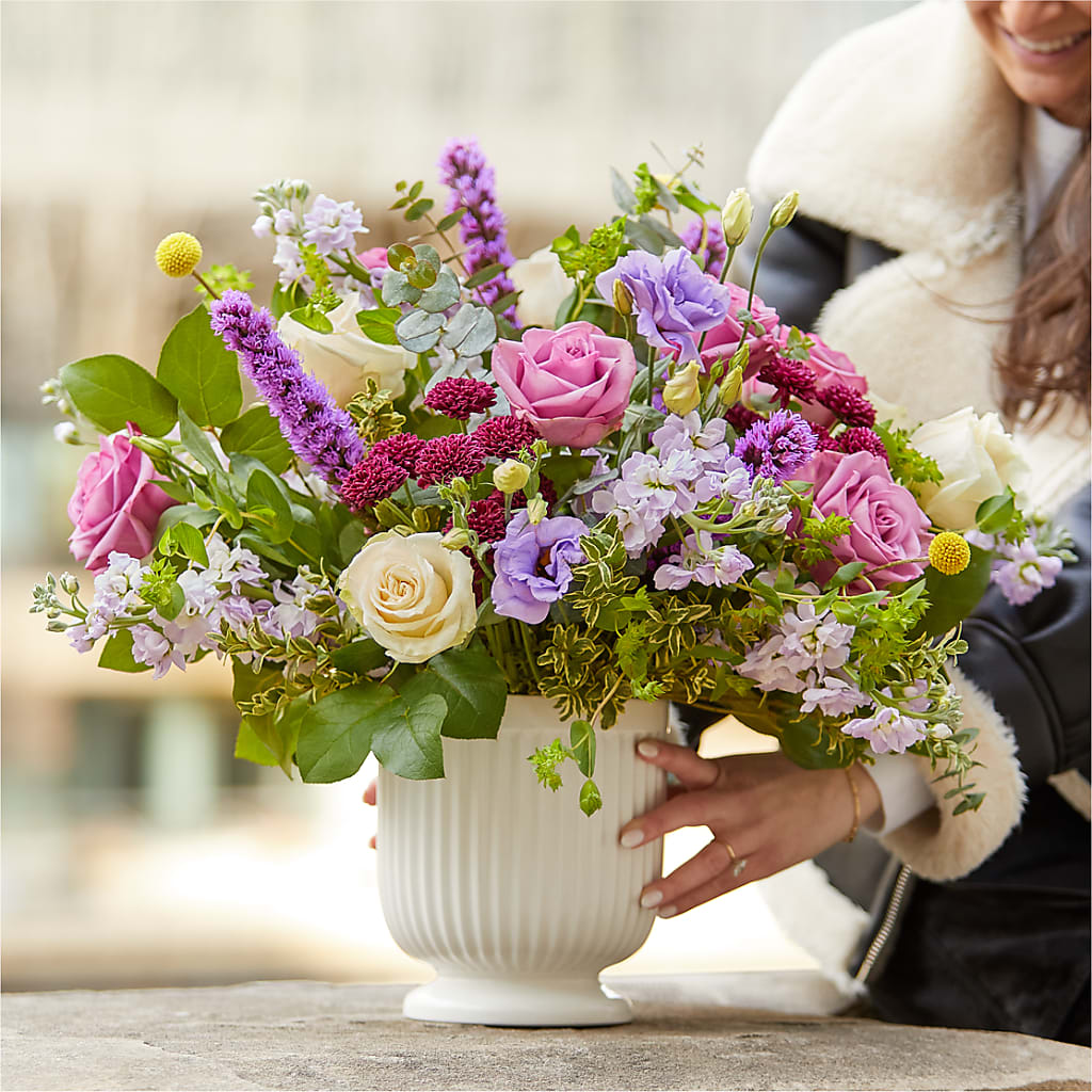 Work of Art Bouquet – EMERY'S FLOWERS & CO, Maumee OH