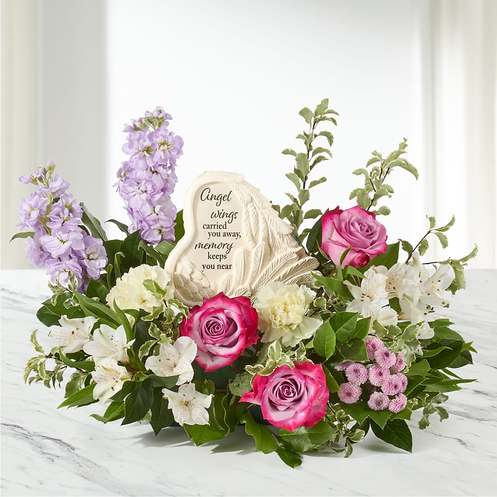 In My Heart Arrangement – EMERY'S FLOWERS & CO, Maumee OH
