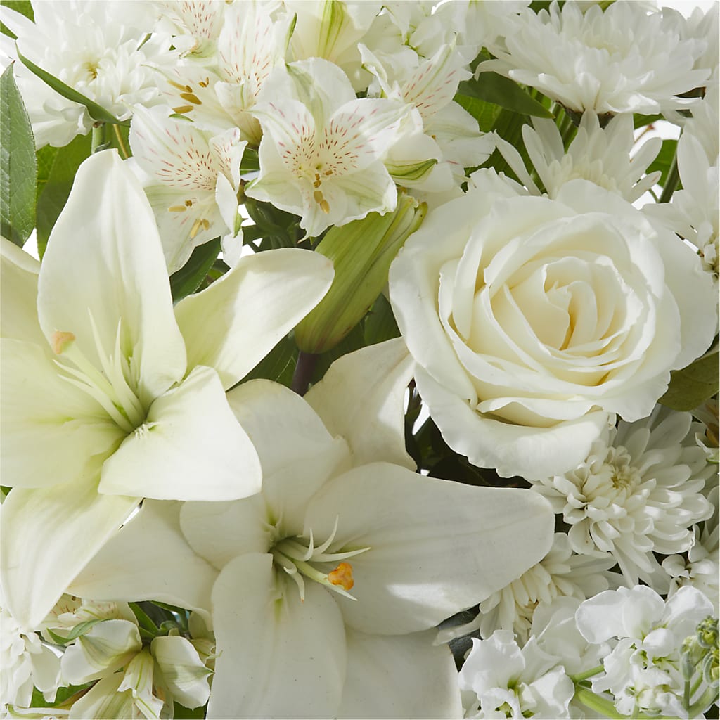 Peaceful Reflections Arrangement – EMERY'S FLOWERS & CO, Maumee OH