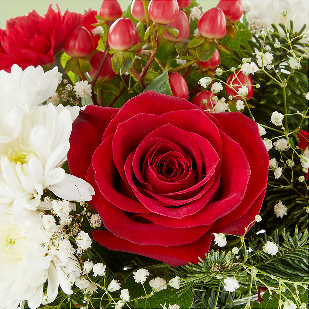 Chance of Flurries Bouquet – EMERY'S FLOWERS & CO, Maumee OH