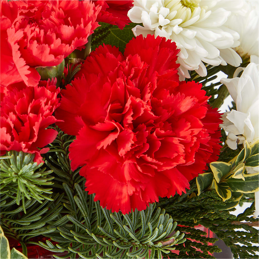 Christmas Market Bouquet – EMERY'S FLOWERS & CO, Maumee OH