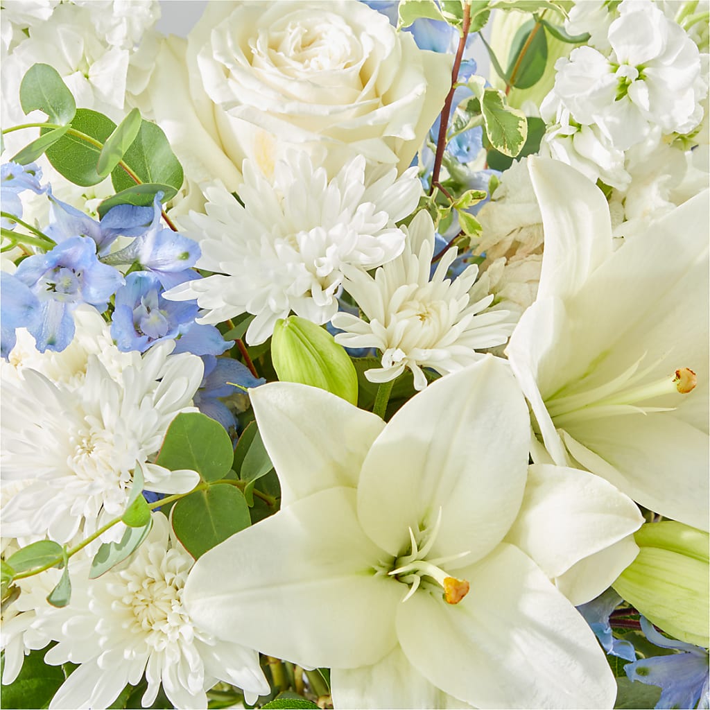 Peace of Mind Bouquet – EMERY'S FLOWERS & CO, Maumee OH