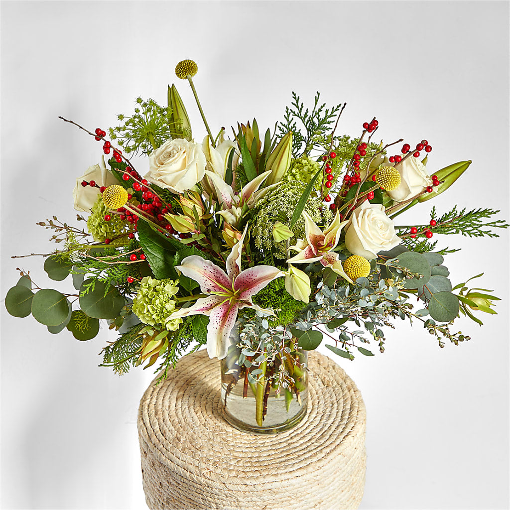 Berry & Bright Bouquet – EMERY'S FLOWERS & CO, Maumee OH