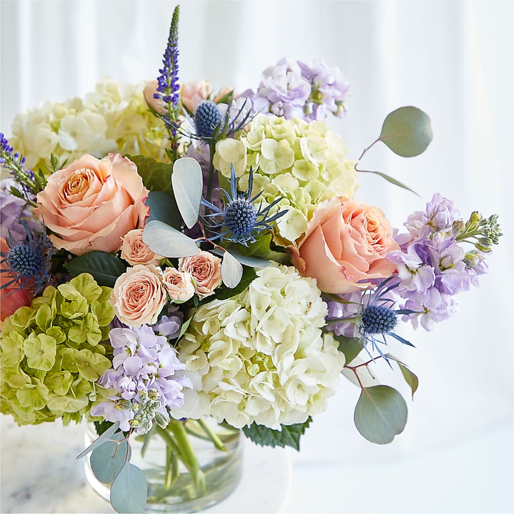 Porch Swing Bouquet – EMERY'S FLOWERS & CO, Maumee OH
