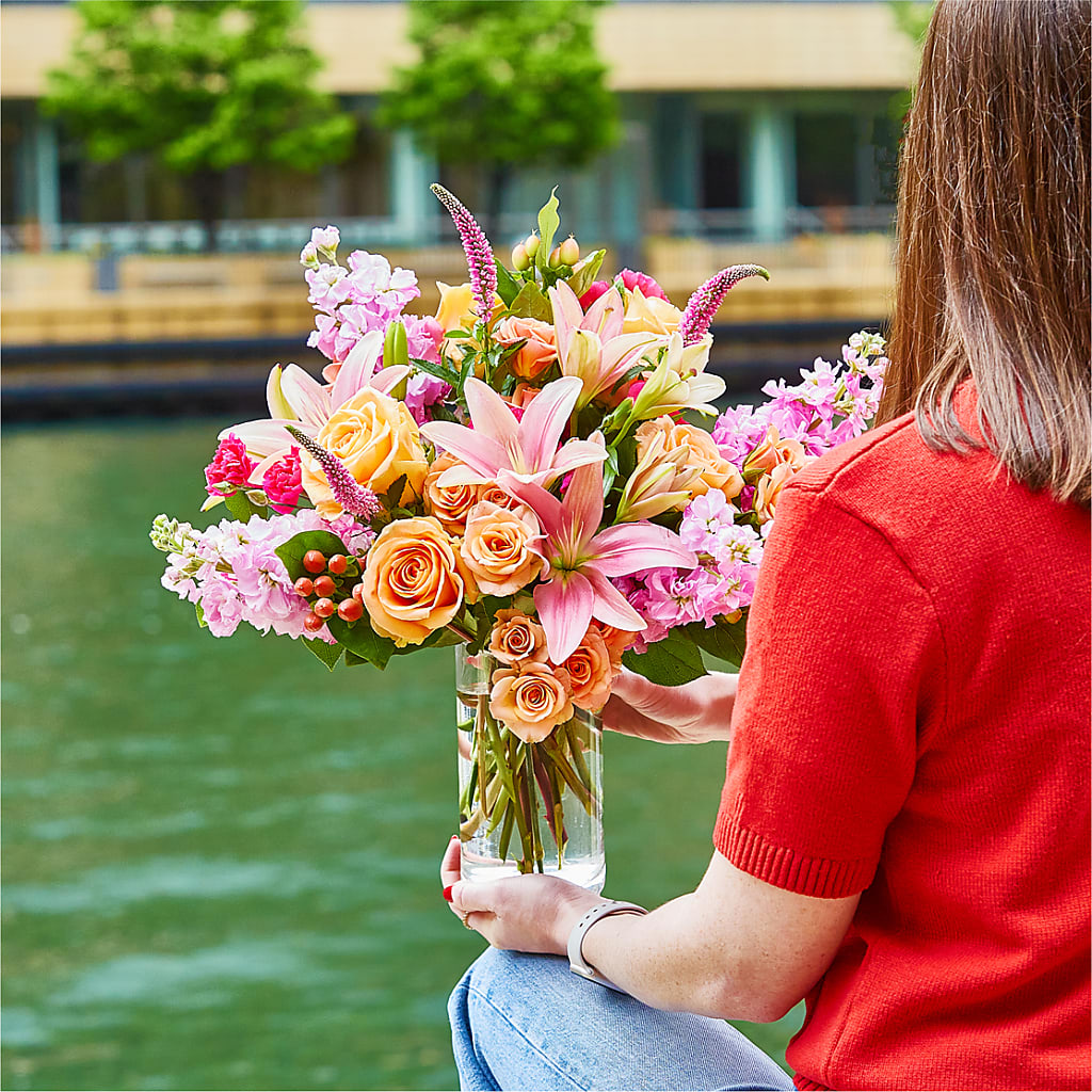 Bisous Bouquet – EMERY'S FLOWERS & CO, Maumee OH