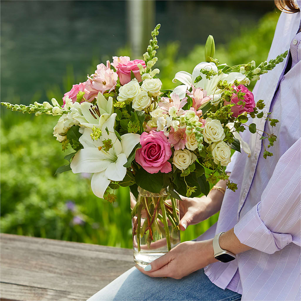 Fondly Bouquet – EMERY'S FLOWERS & CO, Maumee OH