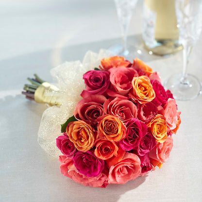 Sweet Roses Bouquet – EMERY'S FLOWERS & CO, Maumee OH